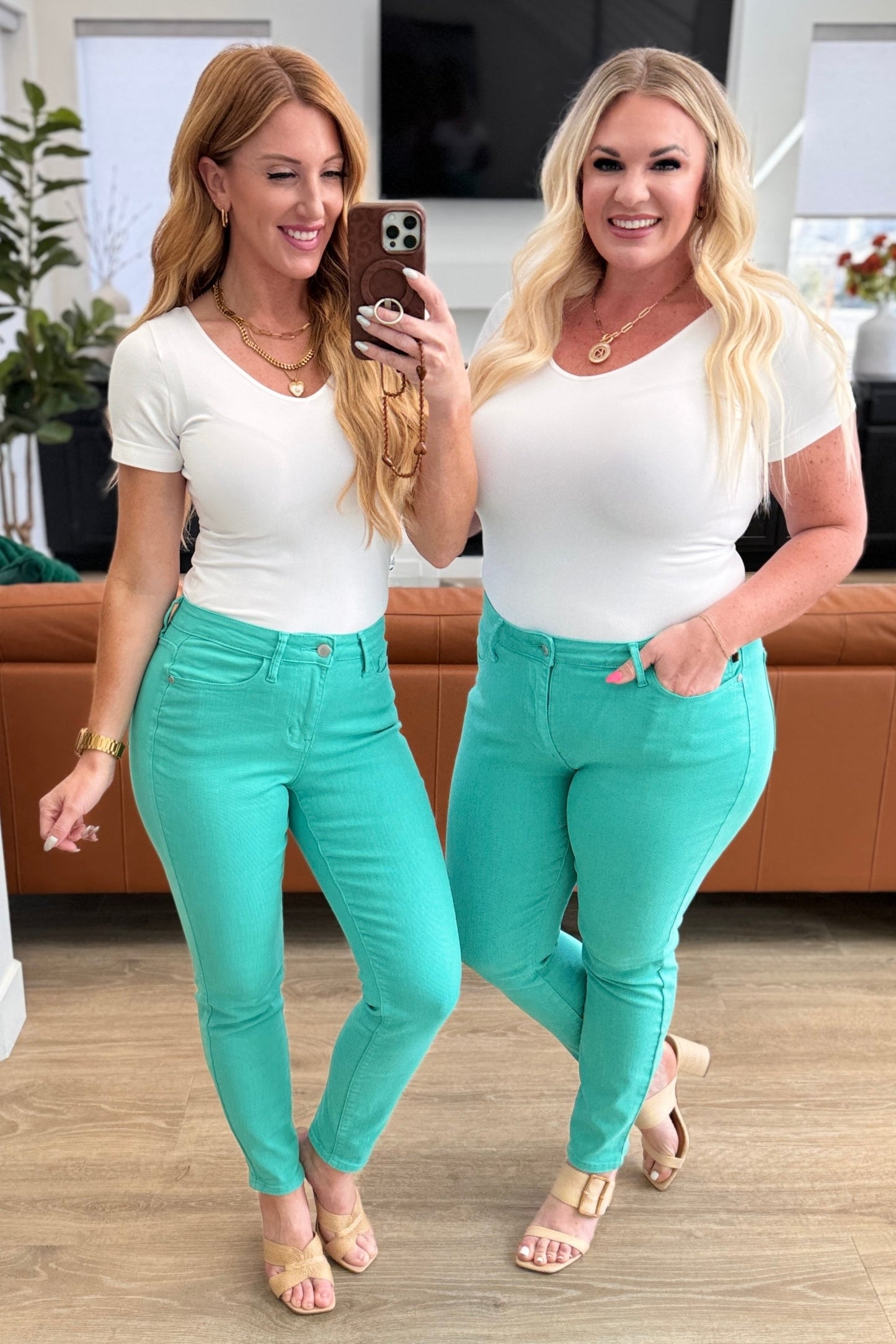 Judy Blue • Bridgette High Rise Garment Dyed Slim Jeans in Aquamarine