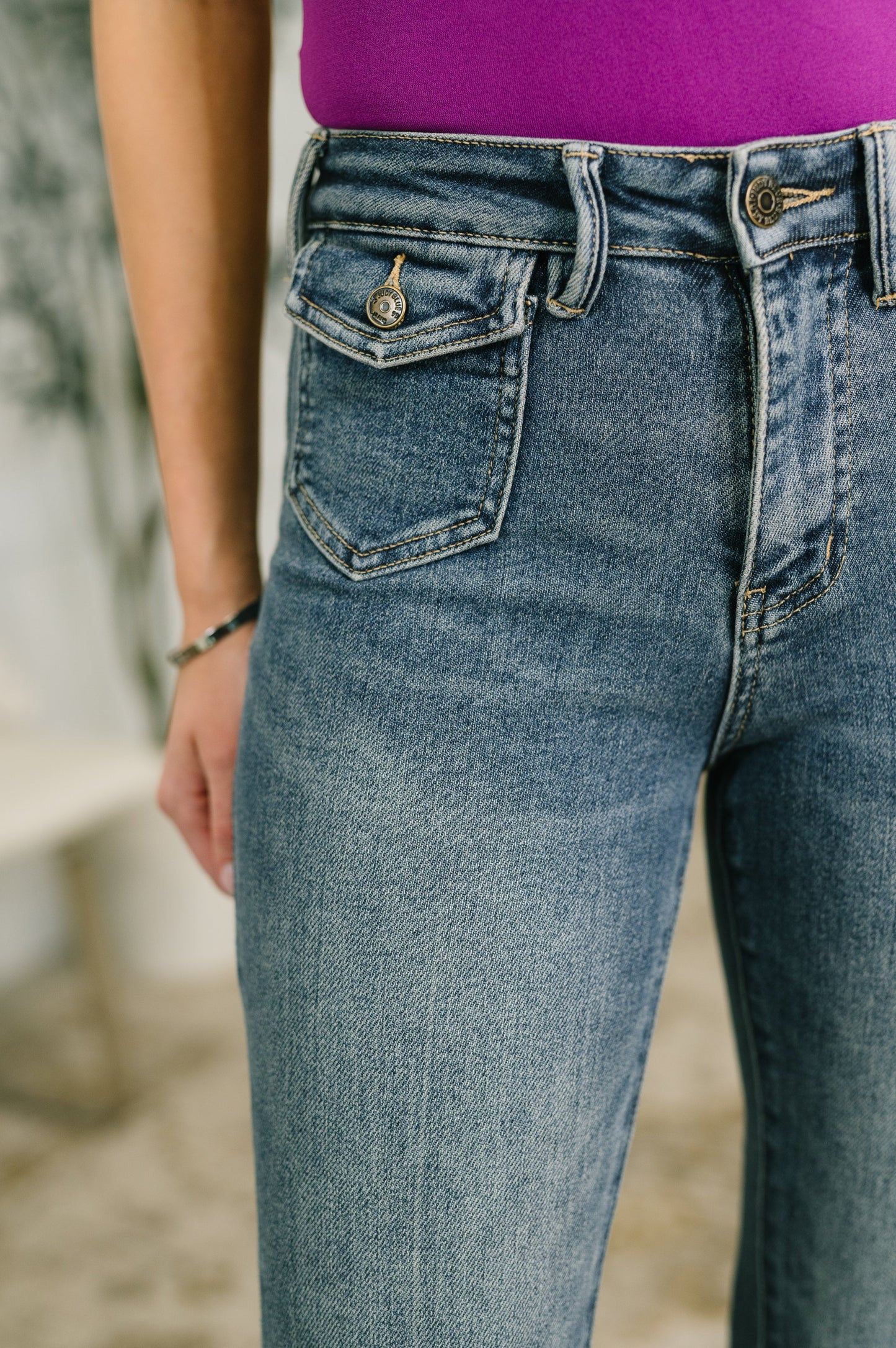 Judy Blue • Jackie • Mid Rise Flare Jean with Front Flap Pockets