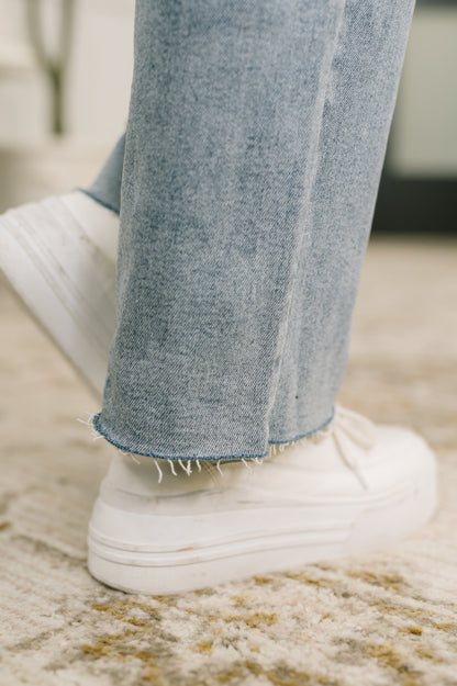 Judy Blue • Jade • Mid Rise 90's Straight