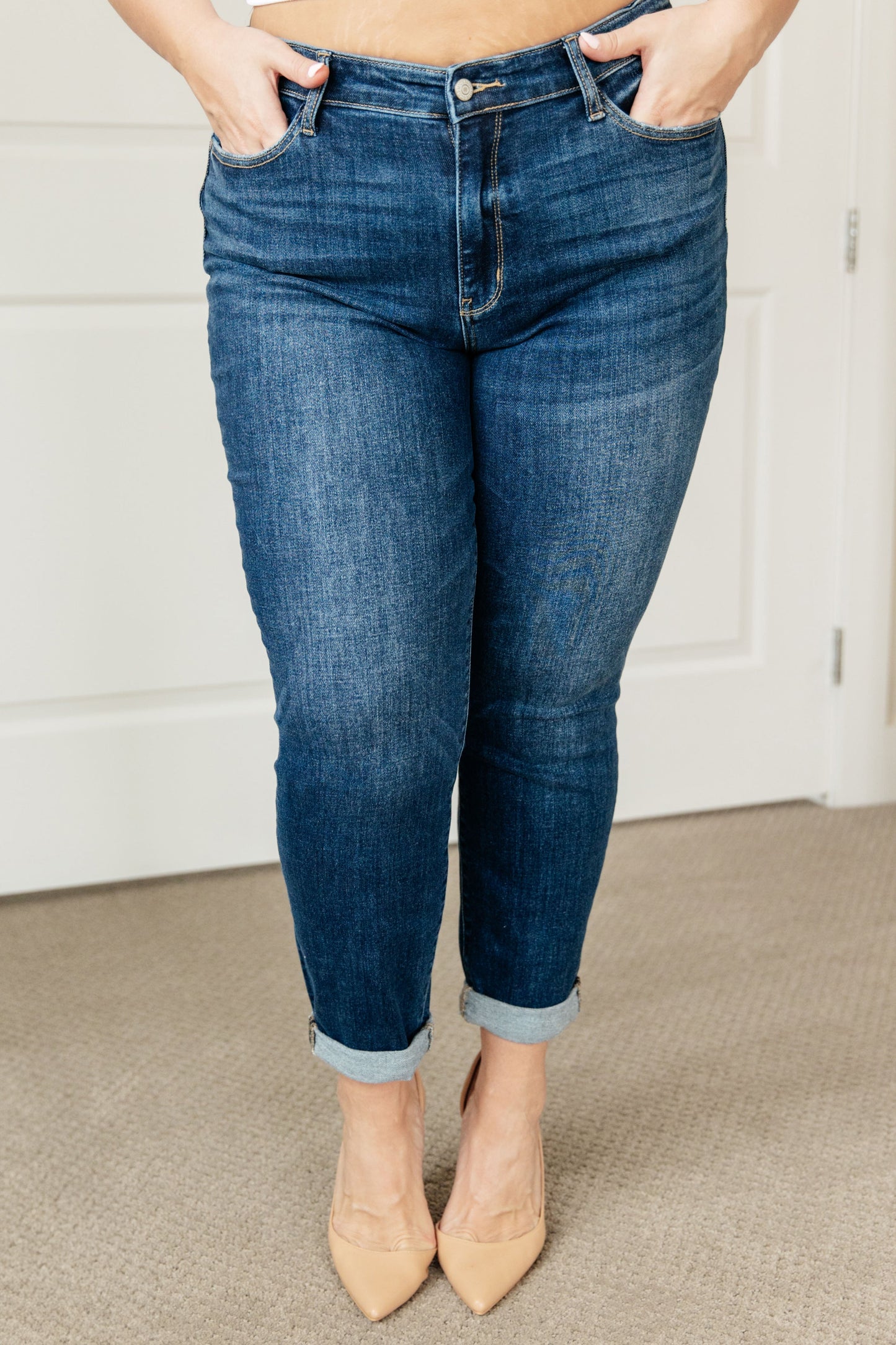 Judy Blue • London Midrise Cuffed Boyfriend Jeans