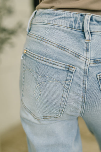Judy Blue • Martha • Mid Rise Kick Flare Raw Hem