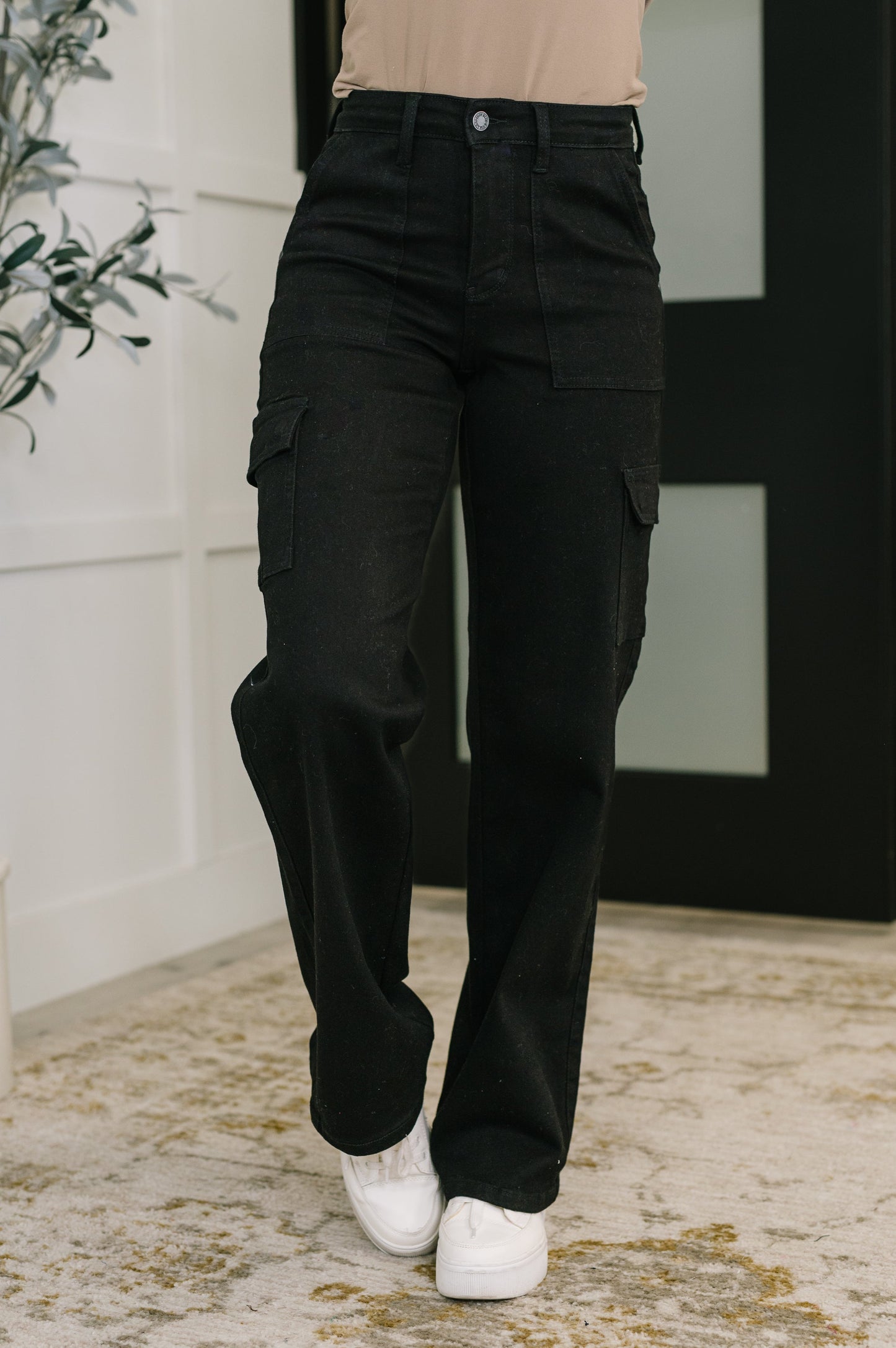 Judy Blue • Keira • High Waist Cargo Wide in Black