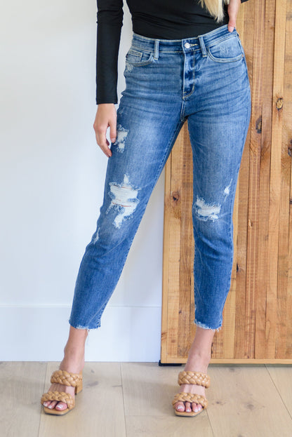 Judy Blue • Kyla Destroyed Hi Waist Relaxed Fit