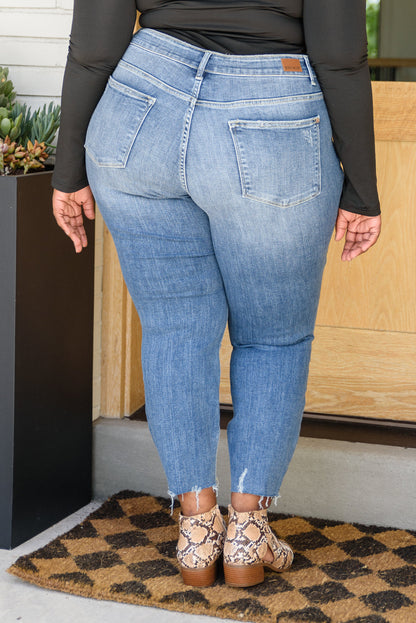 Judy Blue • Kyla Destroyed Hi Waist Relaxed Fit