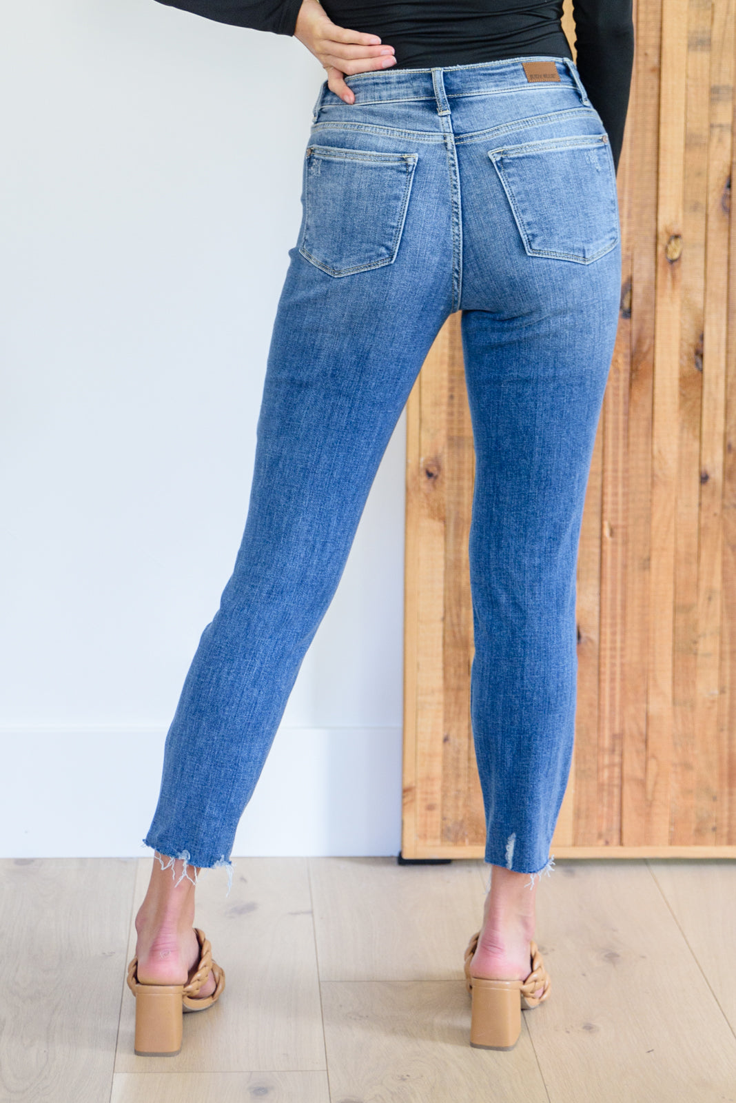 Judy Blue • Kyla Destroyed Hi Waist Relaxed Fit