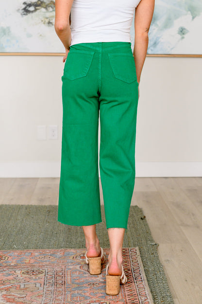 Judy Blue • Lisa • High Rise Control Top Wide Leg Crop Jeans in Kelly Green