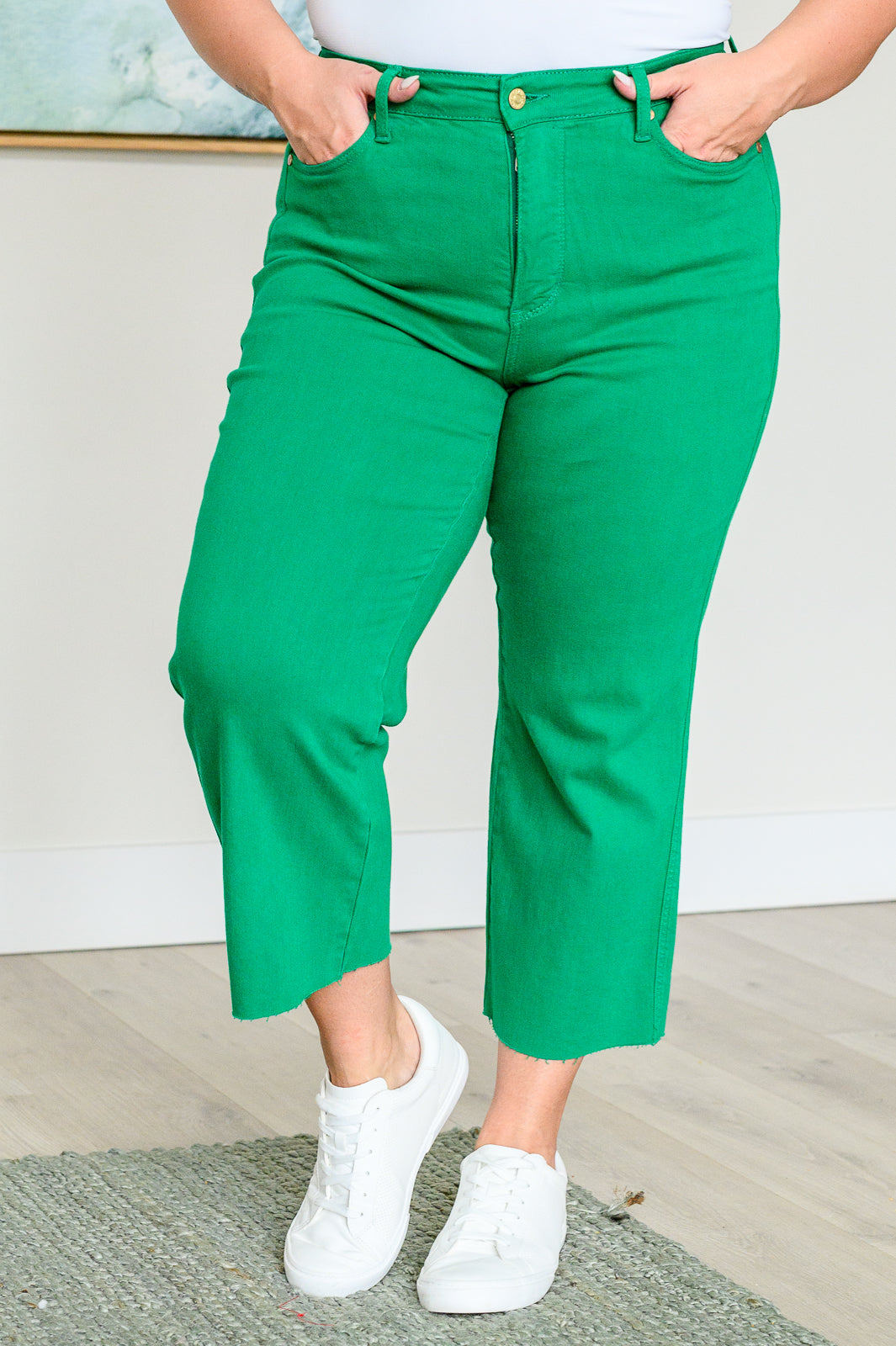 Judy Blue • Lisa • High Rise Control Top Wide Leg Crop Jeans in Kelly Green