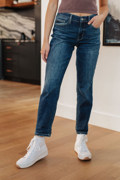 Judy Blue • London Midrise Cuffed Boyfriend Jeans