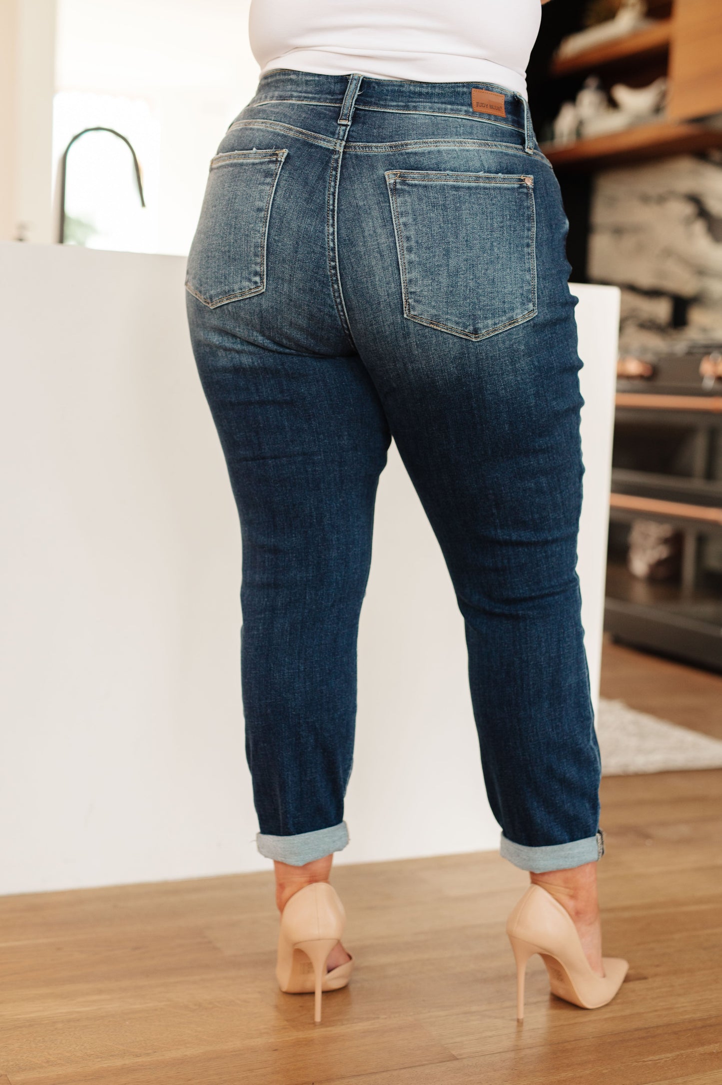 Judy Blue • London Midrise Cuffed Boyfriend Jeans