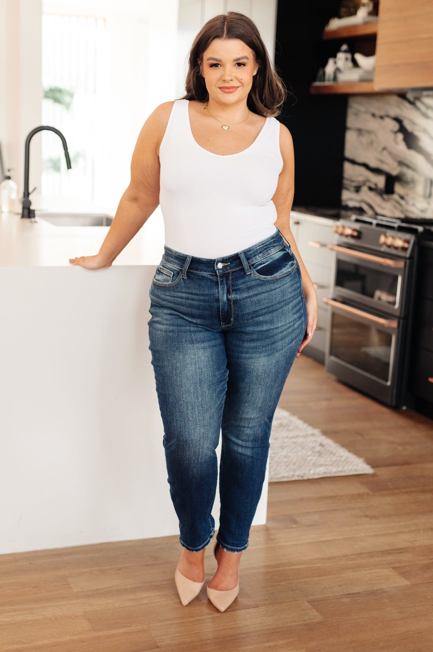 Judy Blue • London Midrise Cuffed Boyfriend Jeans