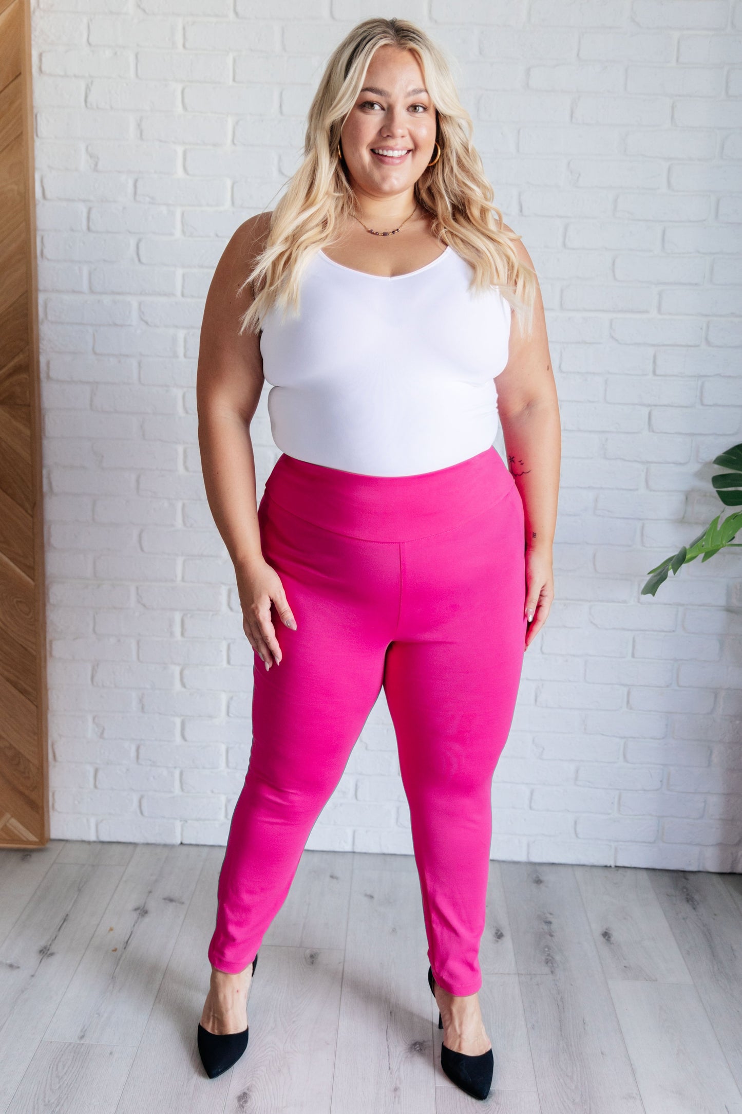 Dear Scarlett • Magic Skinny 28" Inseam Pants in Hot Pink