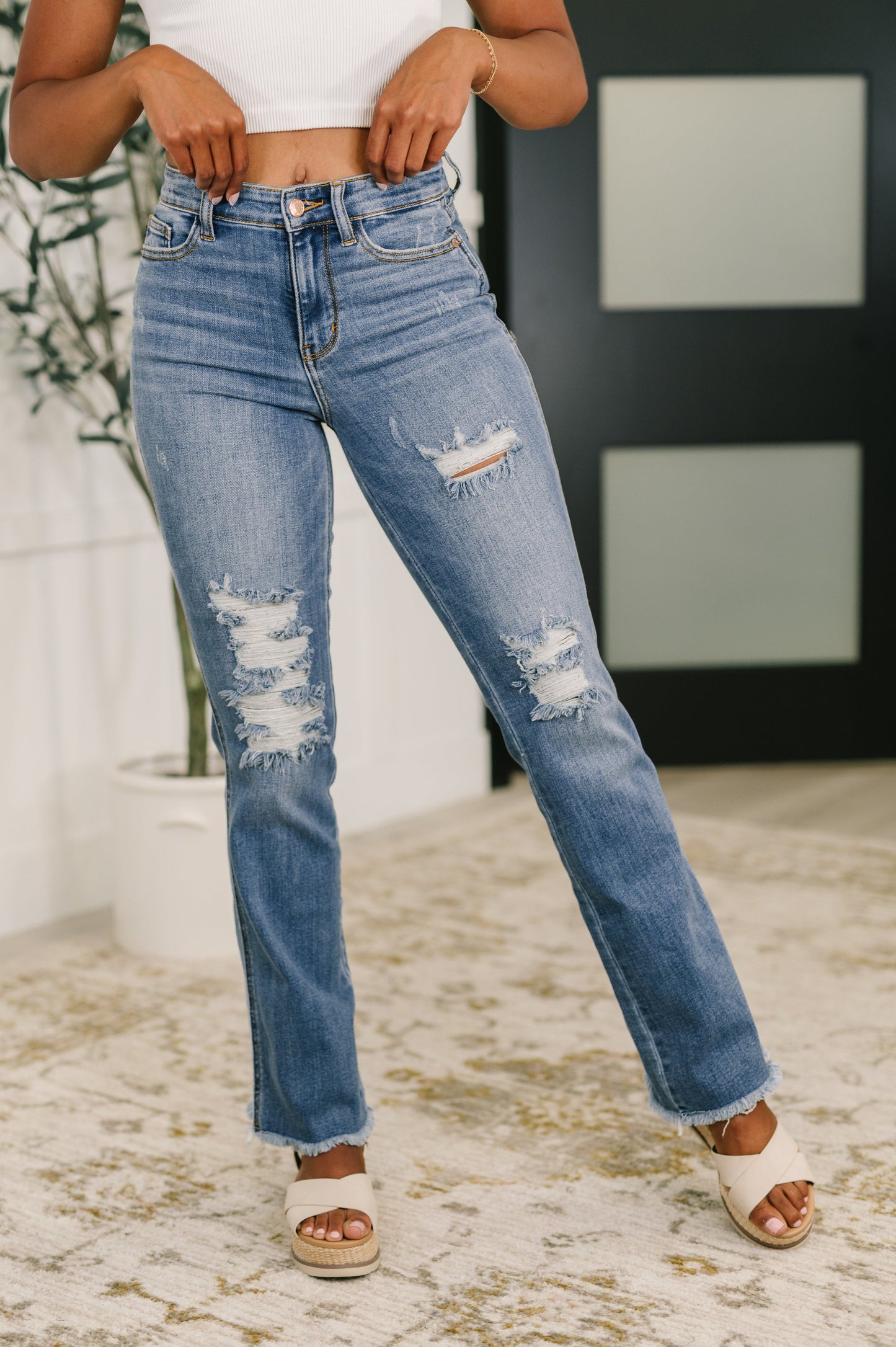 Judy Blue • Maureen • High Rise Distressed Bootcut Jeans