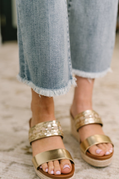 Judy Blue • Mckaylee • Mid Rise Kick Flare Jeans with Frayed Hem