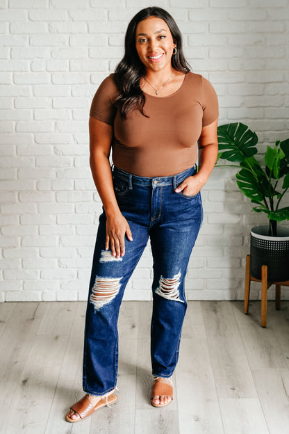 Judy Blue • Montana • High Rise Rigid Magic Distressed Straight Jeans