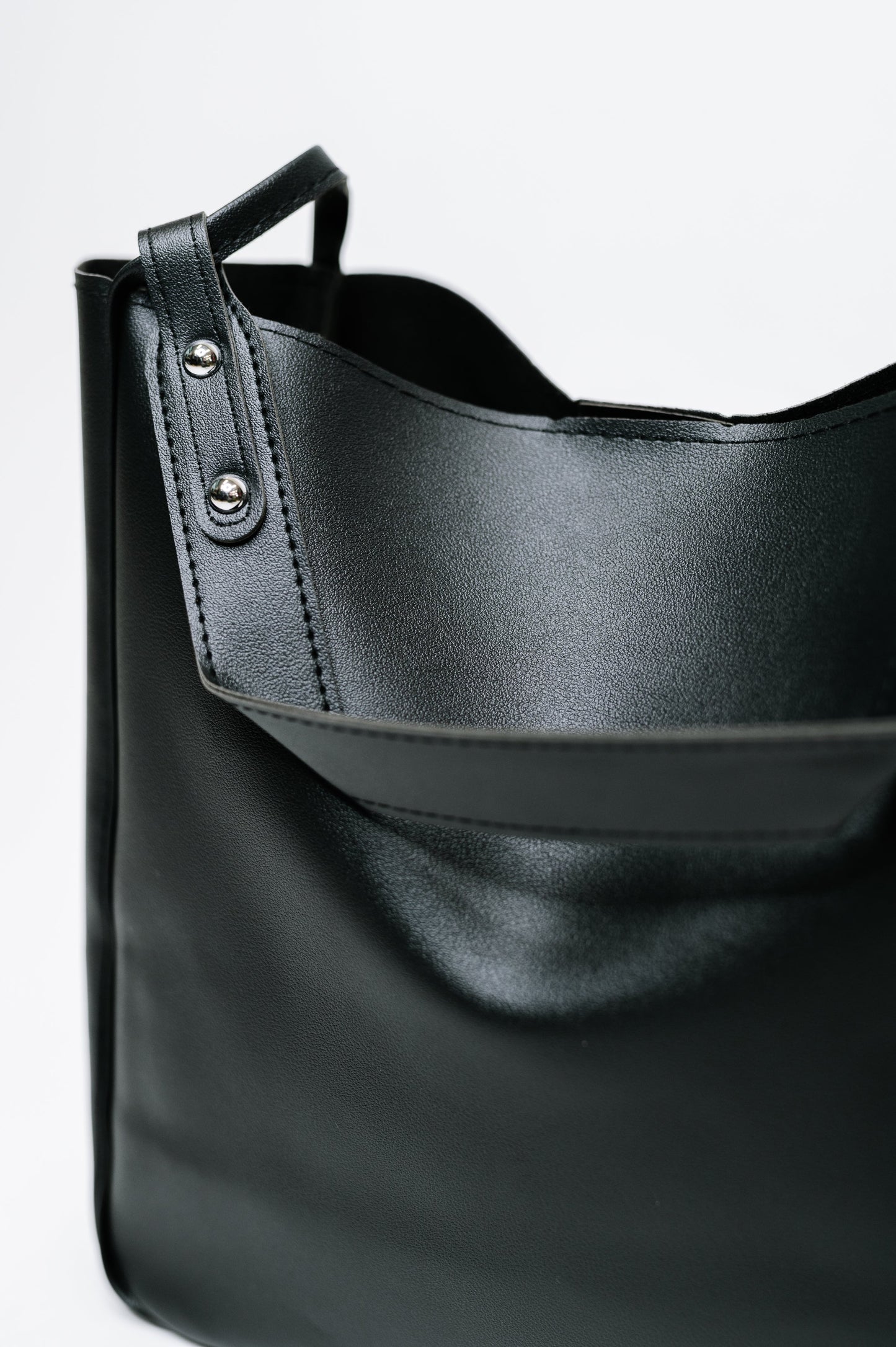 Zenana • My Whole Life Shoulder Bag in Black