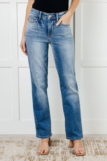 Judy Blue • Nivea • Vintage Wash Thermal Straight Jeans