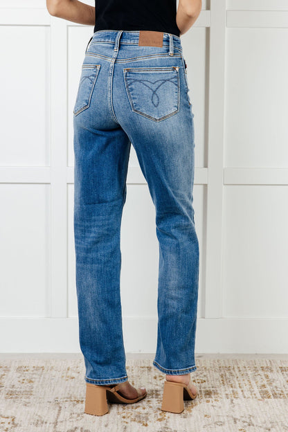 Judy Blue • Nivea • Vintage Wash Thermal Straight Jeans