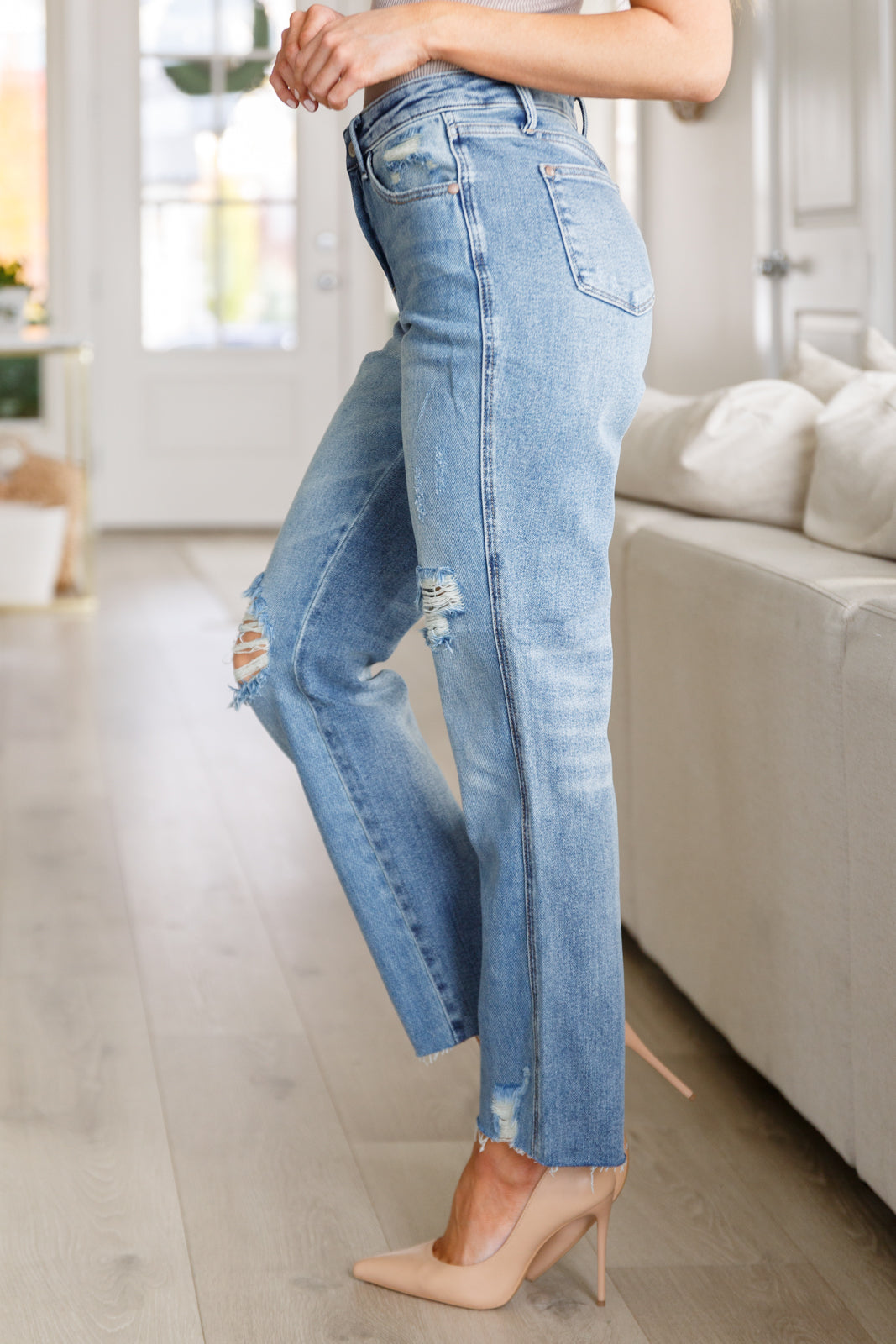 Judy Blue • Nora • High Rise Rigid Magic Destroy Slim Straight Jeans
