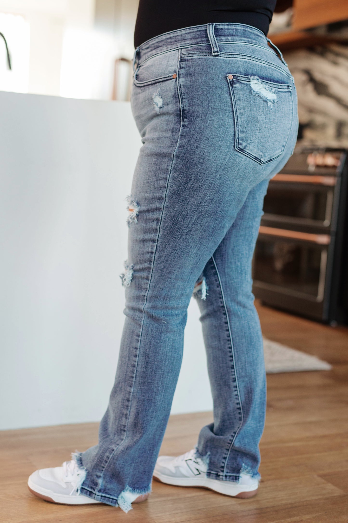 Judy Blue • O'Hara Destroyed Straight Jeans