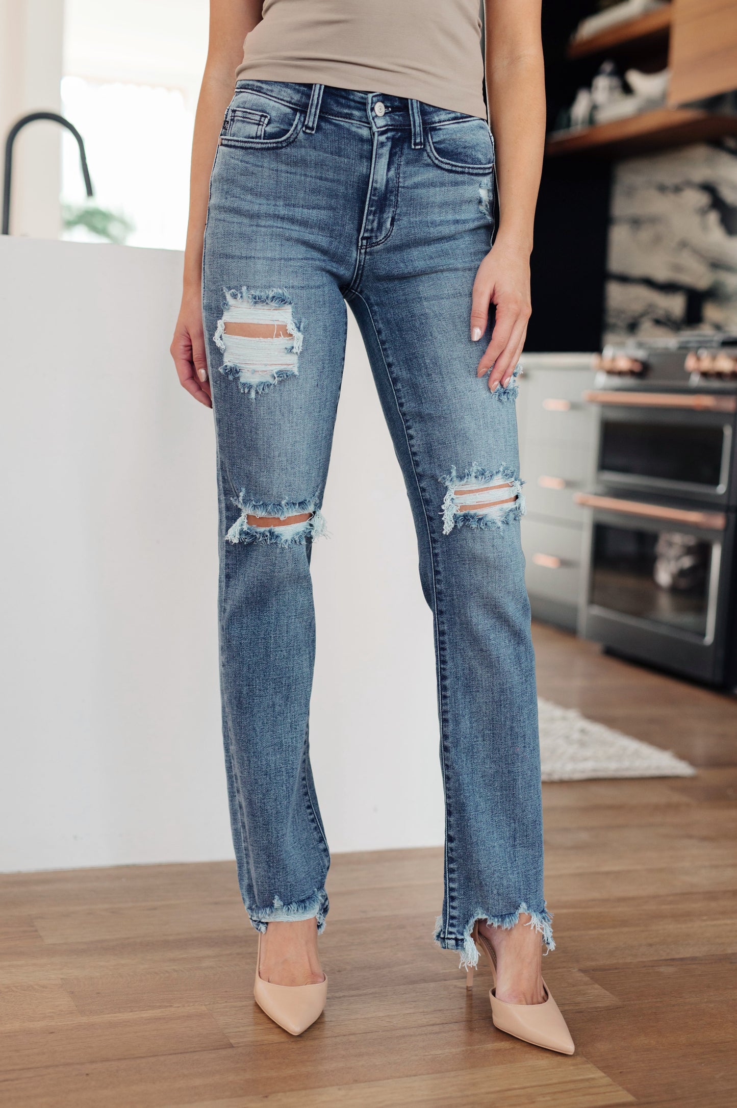 Judy Blue • O'Hara Destroyed Straight Jeans