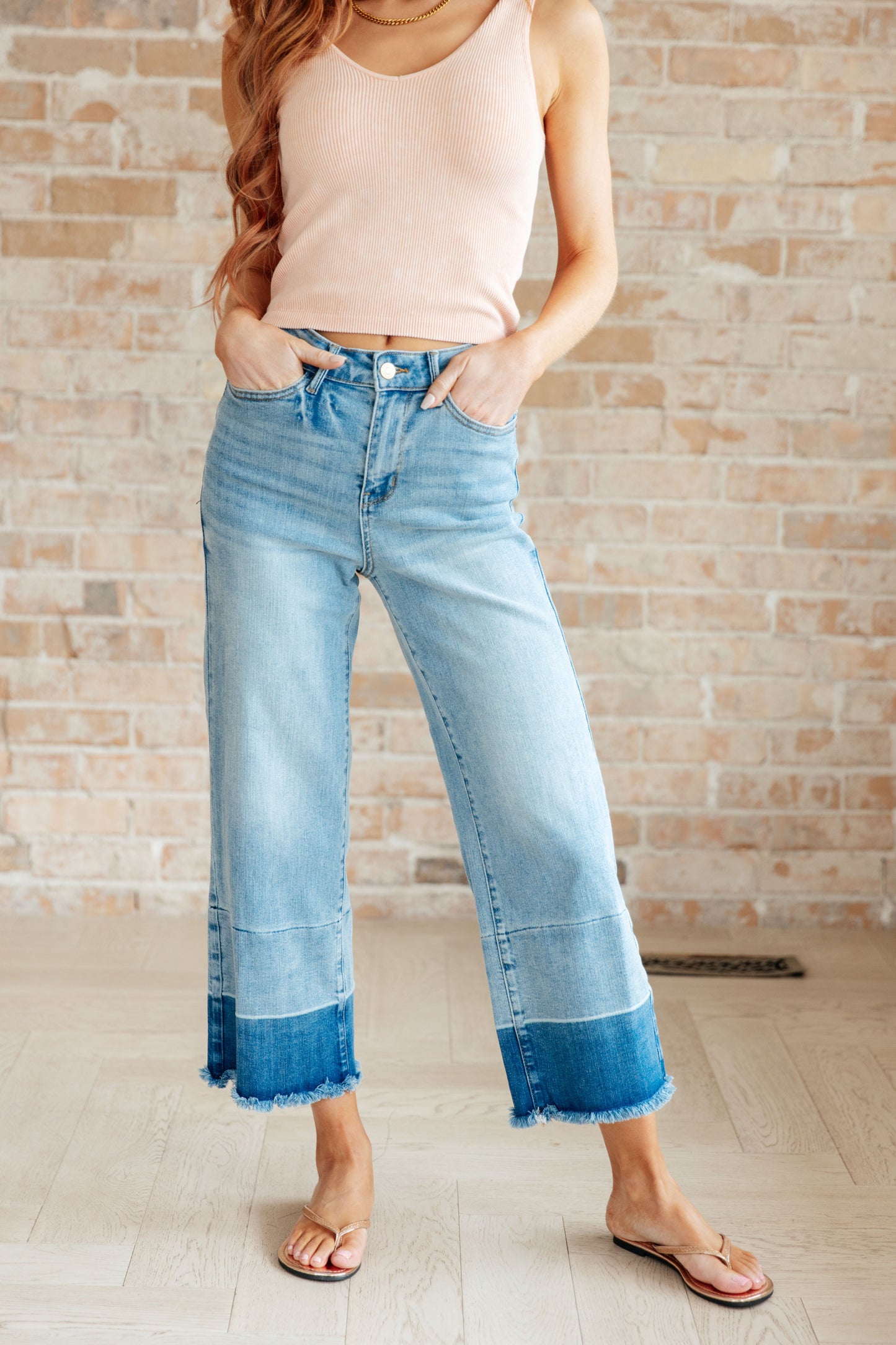 Judy Blue • Olivia • High Rise Wide Leg Crop Jeans in Medium Wash