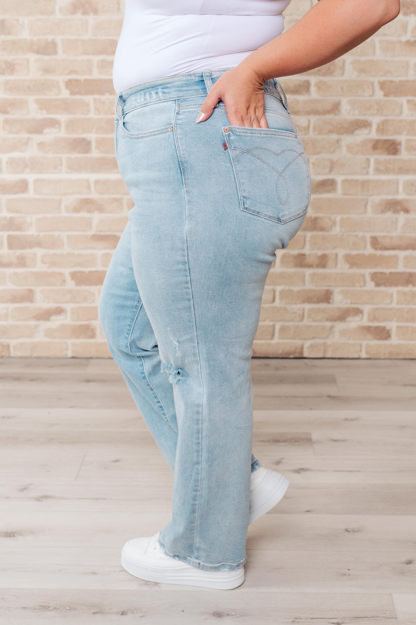Judy Blue • Parker • High Rise 90's Straight Jeans