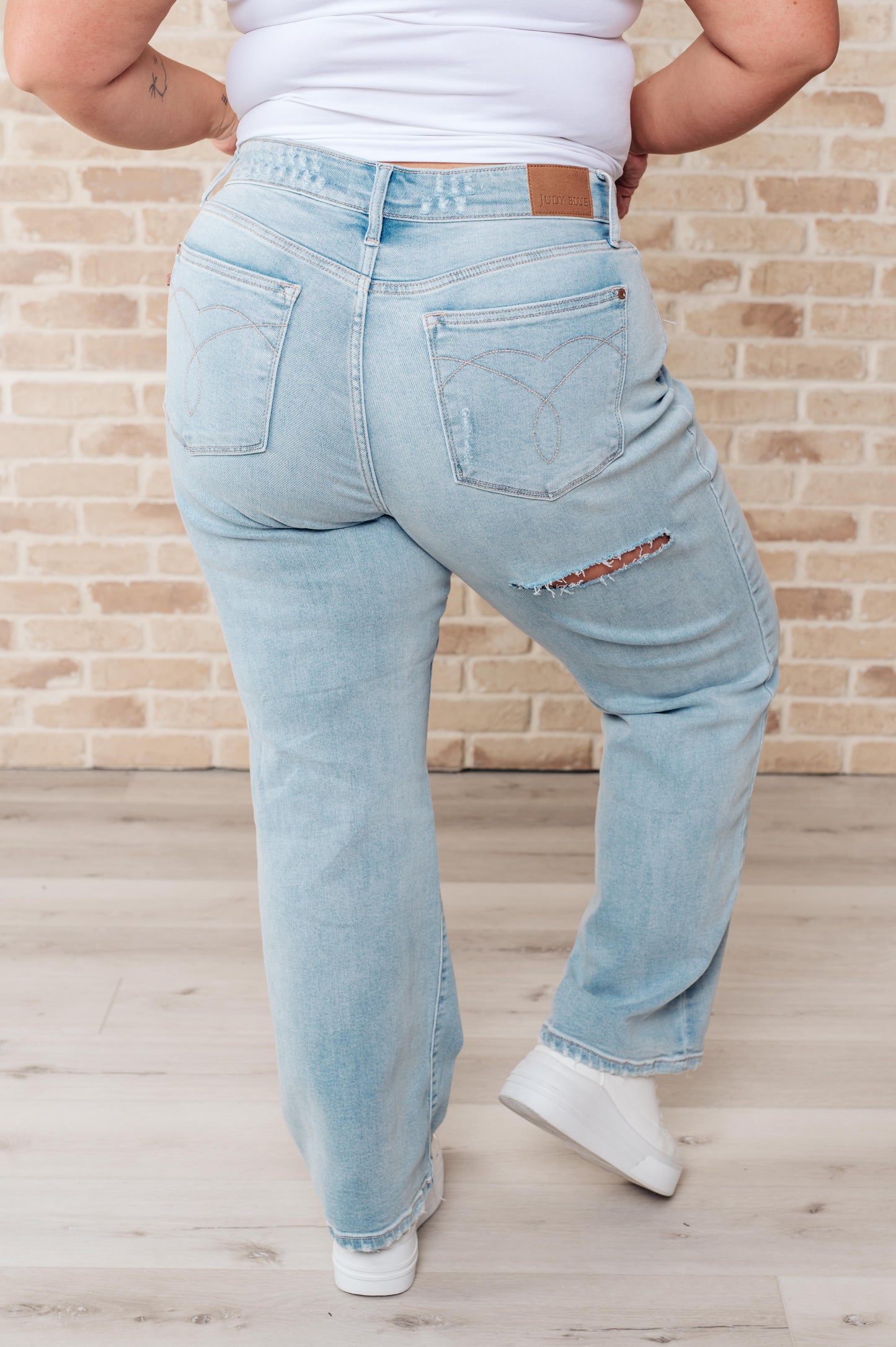 Judy Blue • Parker • High Rise 90's Straight Jeans
