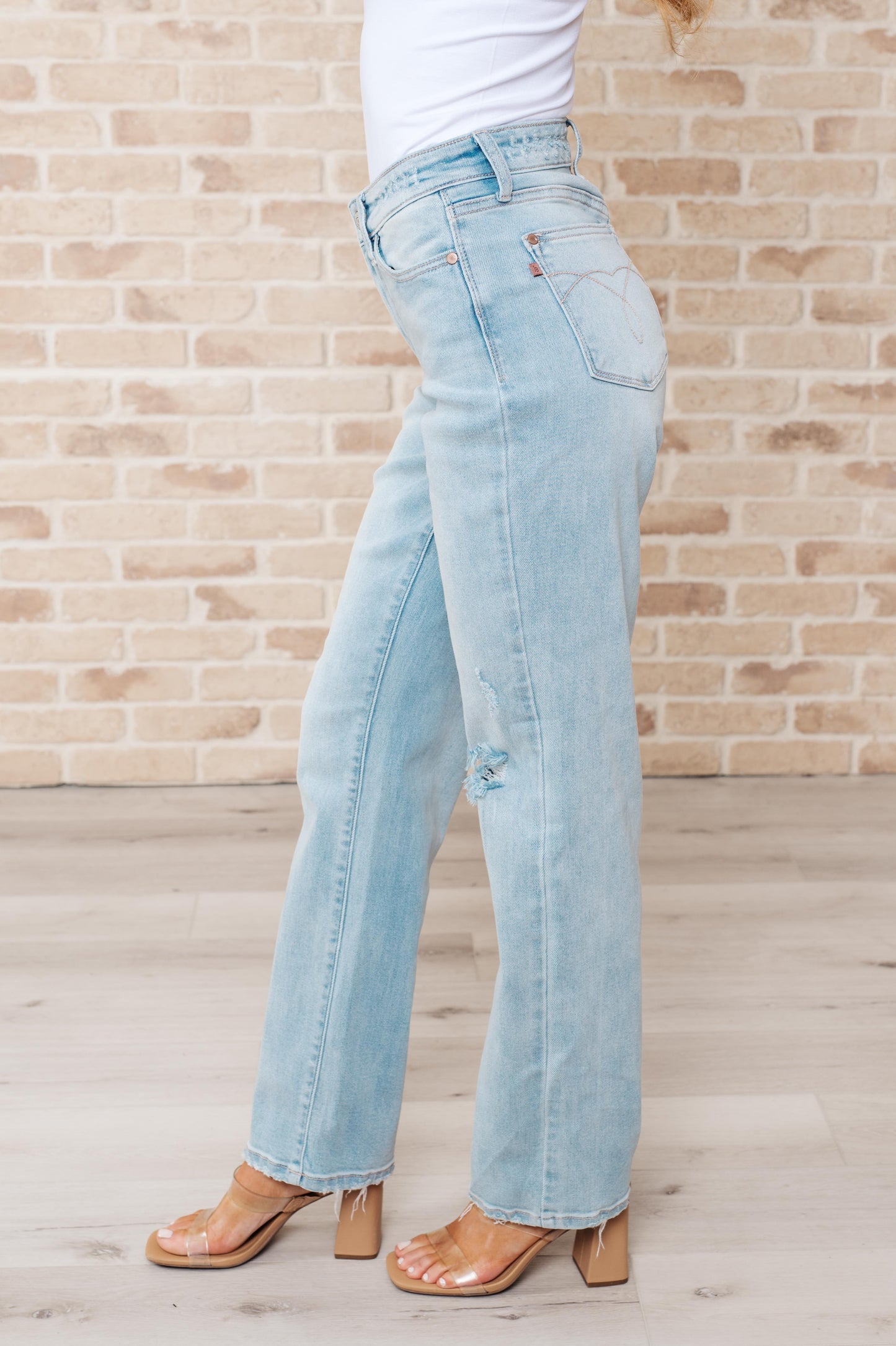 Judy Blue • Parker • High Rise 90's Straight Jeans