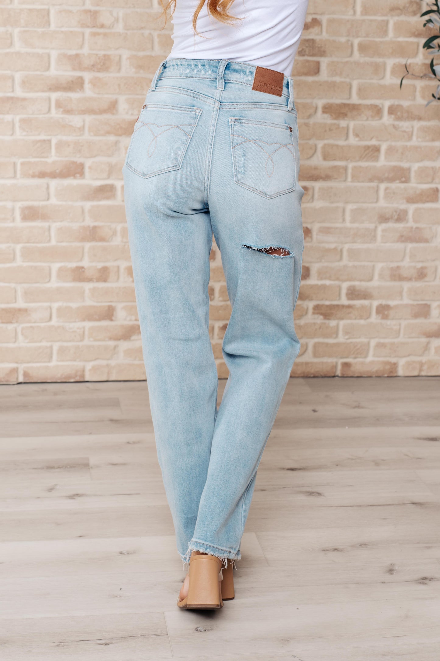 Judy Blue • Parker • High Rise 90's Straight Jeans