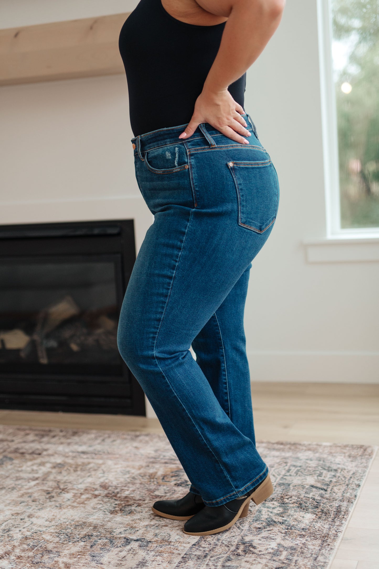 Judy Blue • Pippa High Rise Button Fly Dad Jeans