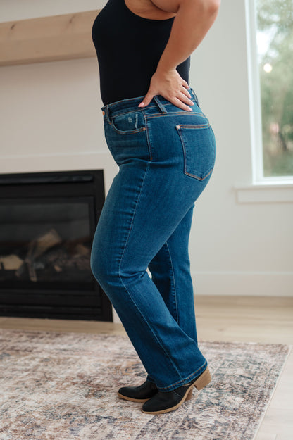 Judy Blue • Pippa High Rise Button Fly Dad Jeans