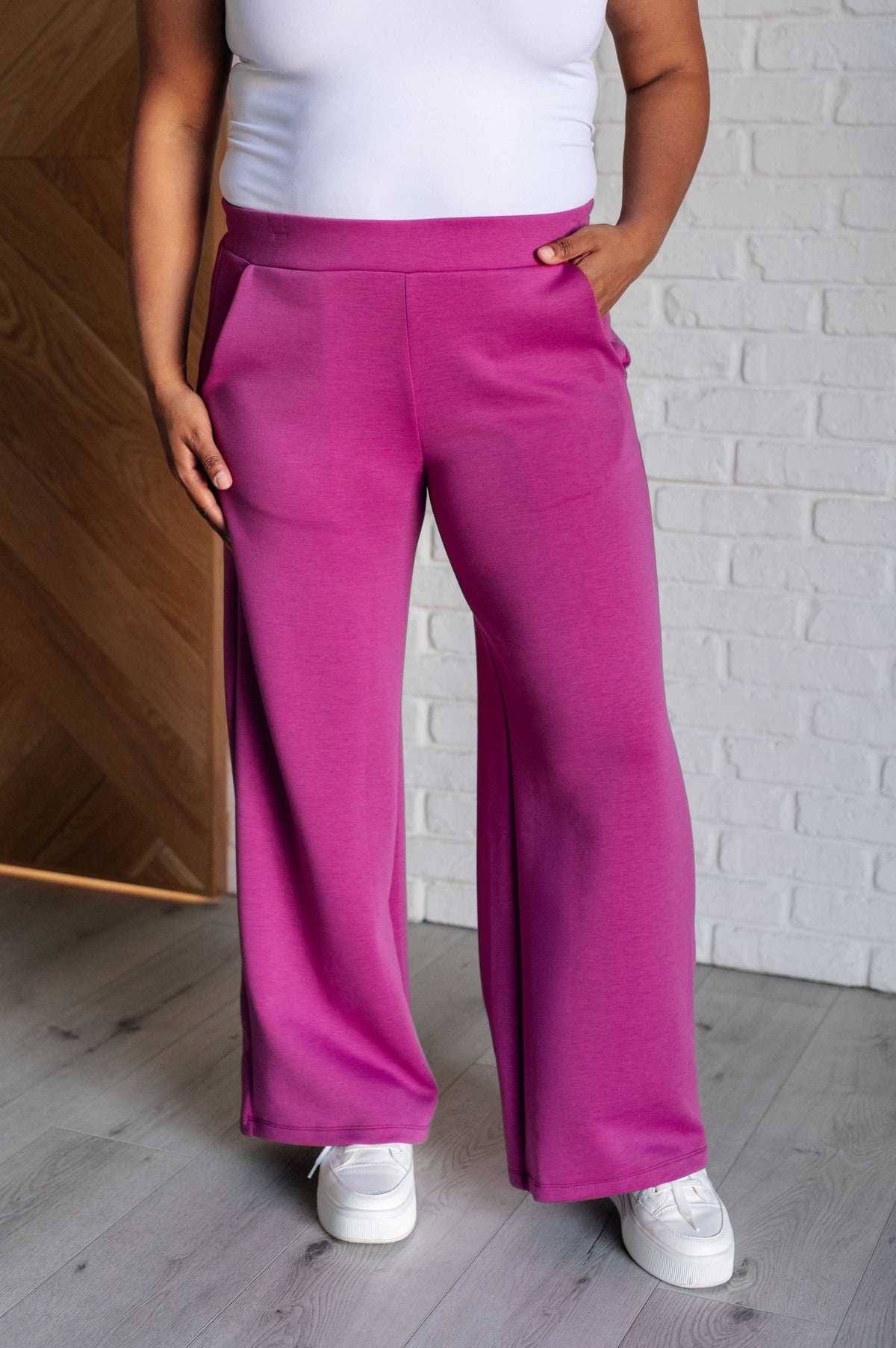Dear Scarlett • Resort Travel Wide Leg Crop Pant in Magenta