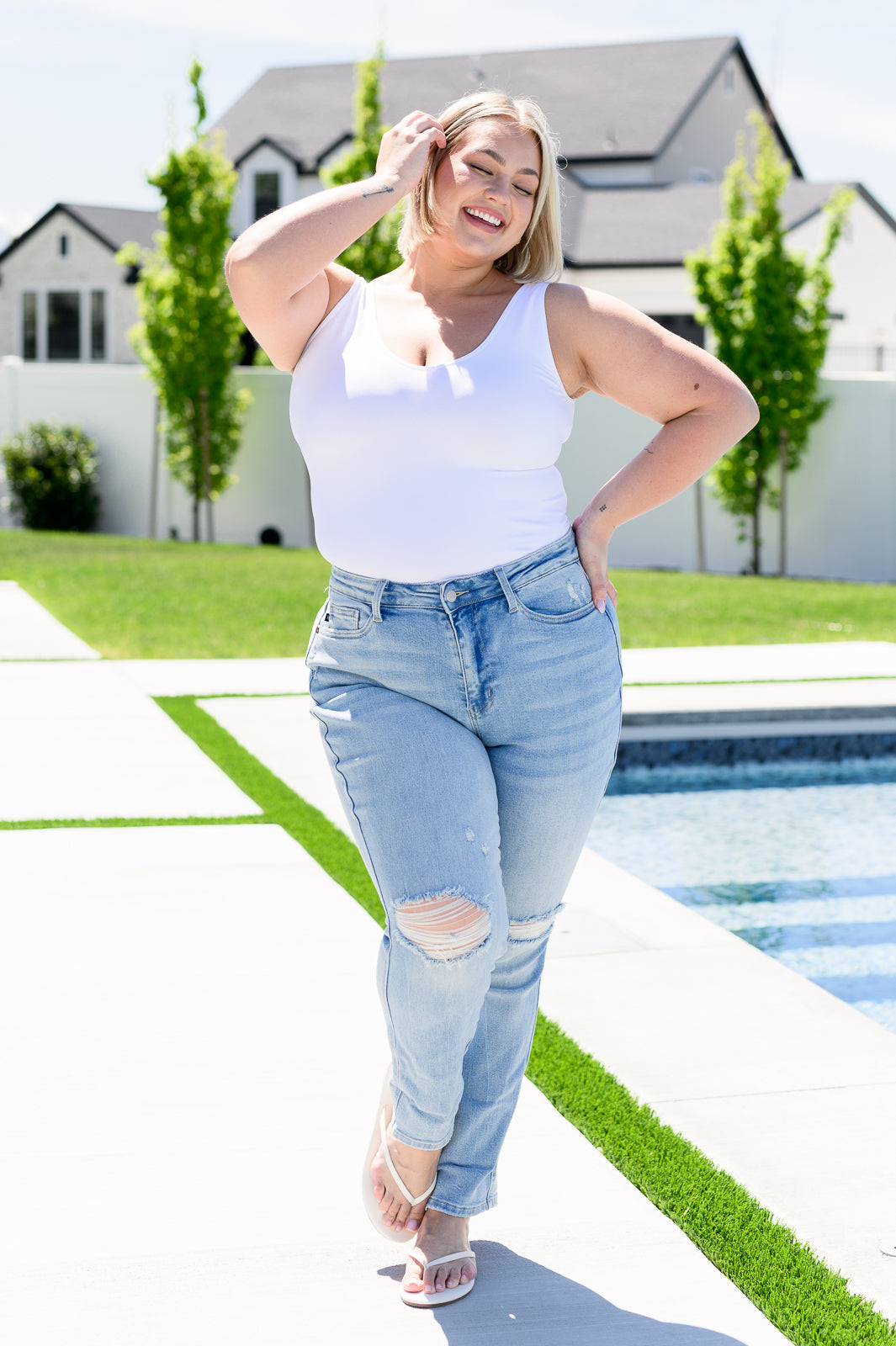 Judy Blue • Sam • Mid Rise Star Pocket Boyfriend Jeans