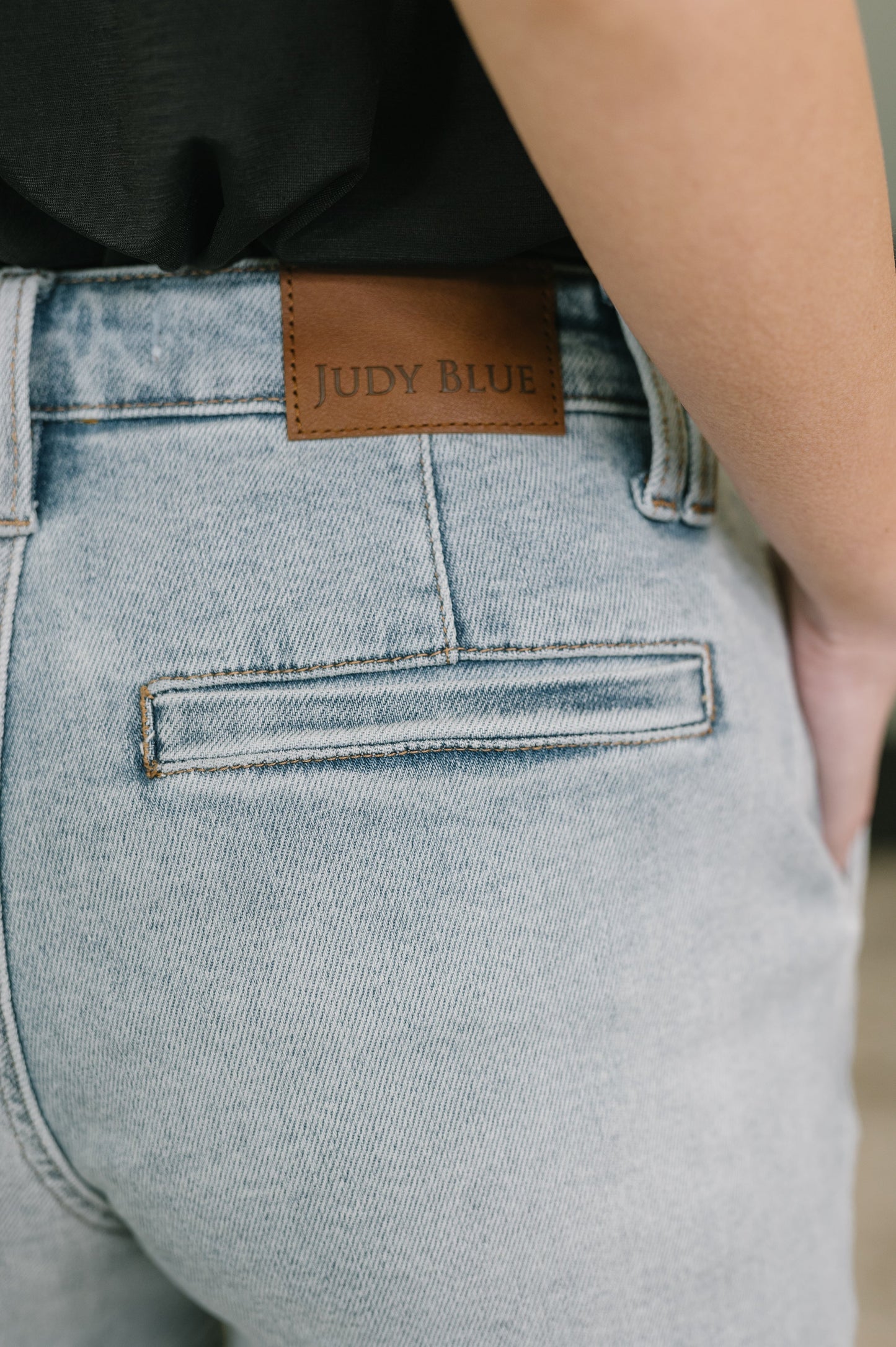 Judy Blue • Scarlett High Waist Trouser Short