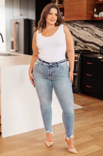Judy Blue • Sherry Mid Rise Release Waistband Detail Skinny