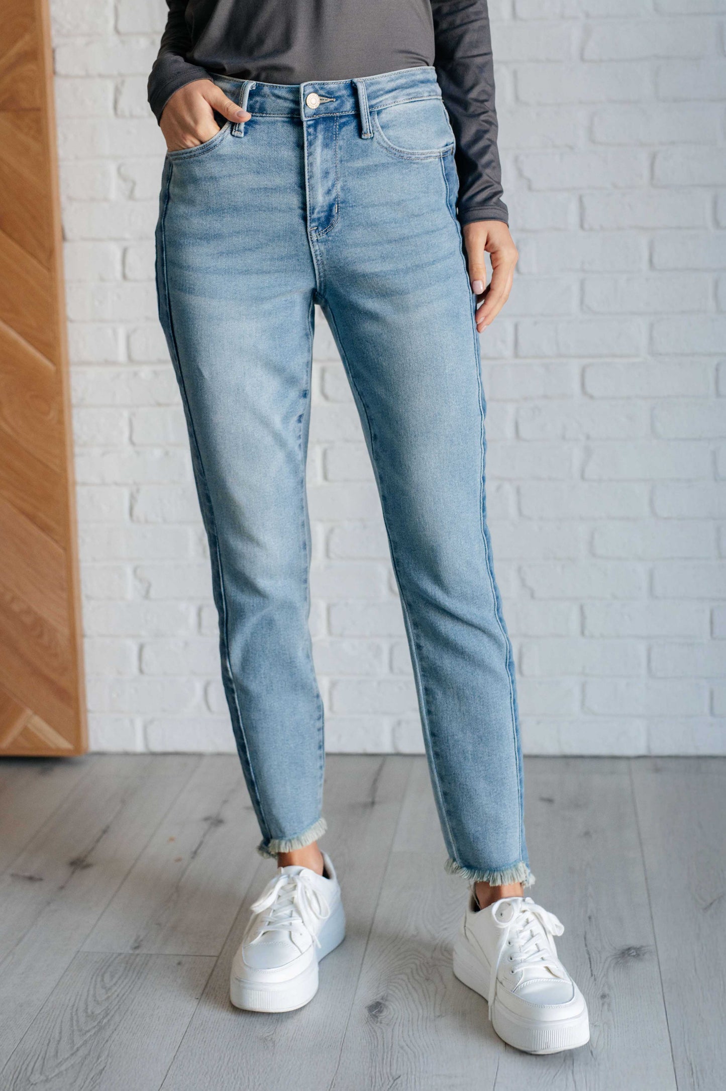 Judy Blue • Susan • High Rise Side Panel Detail Slim Jeans
