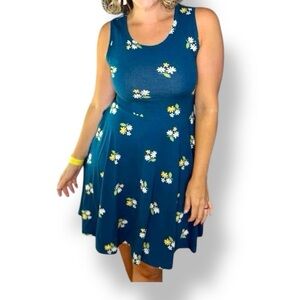 Nicki - Red Cream Check